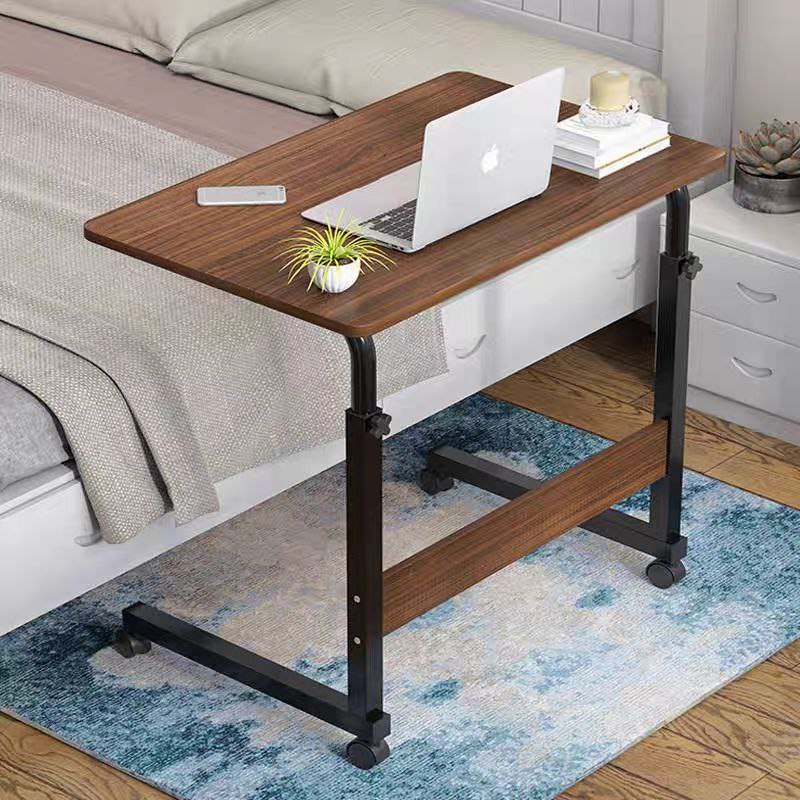 Bureau d'appoint réglable en hauteur avec roulettes pour une mobilité aisée